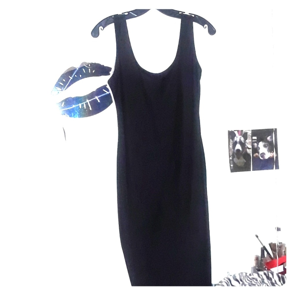 Black and white bodycon pencil dress